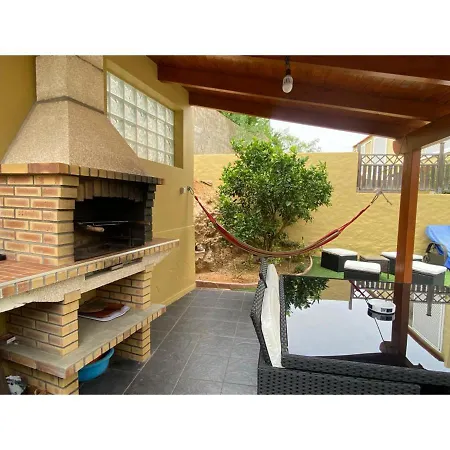 Casa Miradouro Do Moinho * Порту-Санту