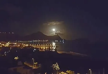 Casa Miradouro Do Moinho Порту-Санту